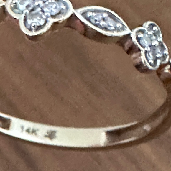 Gold Ring with Diamonds - Picture 8 of 8